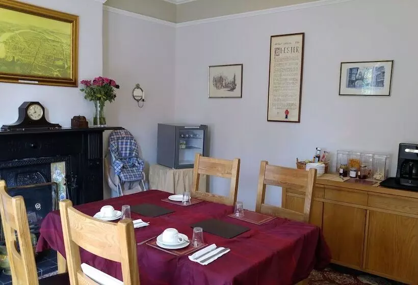 Fotos del hotel Chester Brooklands Bed And Breakfast:  3