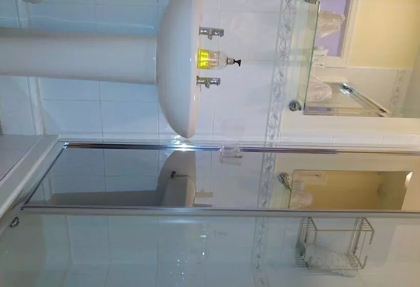 Fotos del hotel Chester Brooklands Bed And Breakfast:  2