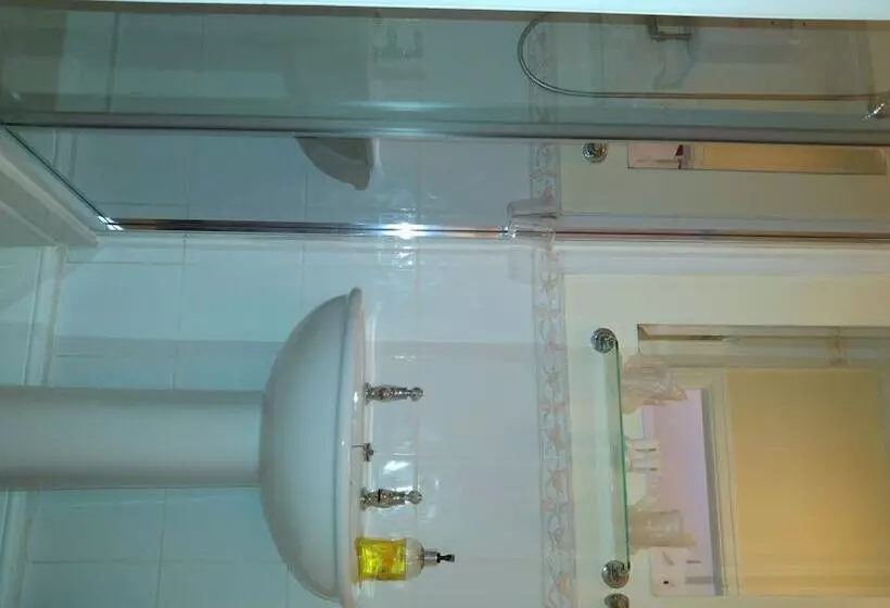 Fotos del hotel Chester Brooklands Bed And Breakfast:  7