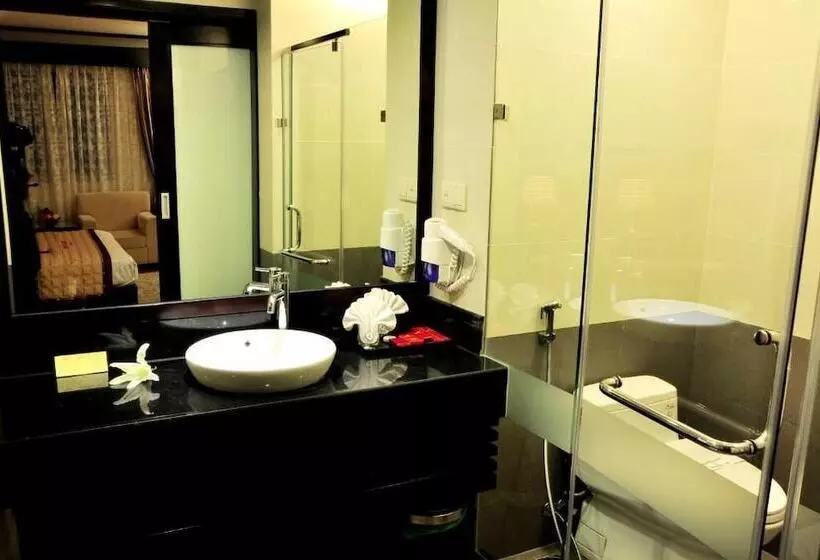 Fotos del hotel New Star Ha Long:  6