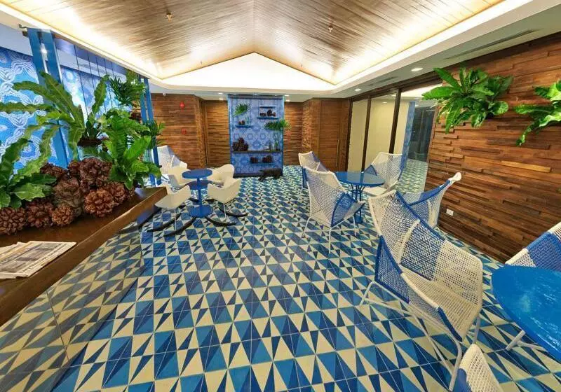 Fotos del hotel Astoria Palawan:  2