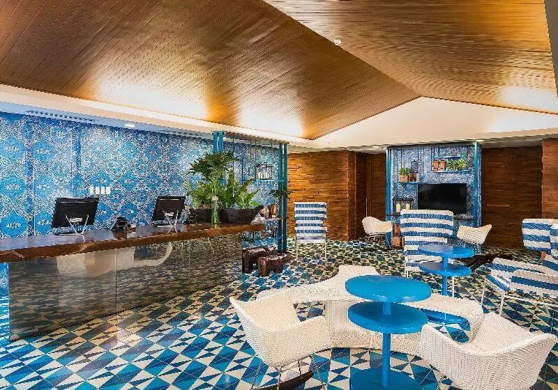 Fotos del hotel Astoria Palawan:  5