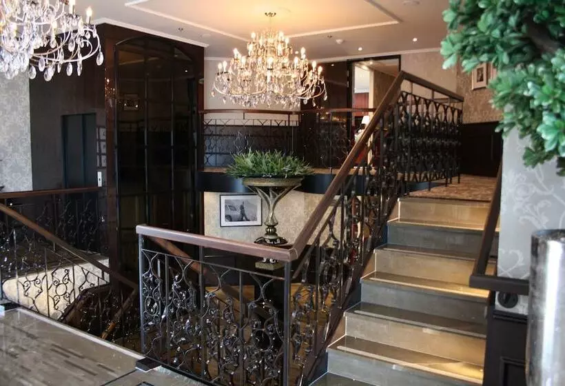 Fotos del hotel Crossgates Ship 4 Star  Altstadtnord  Köln:  3