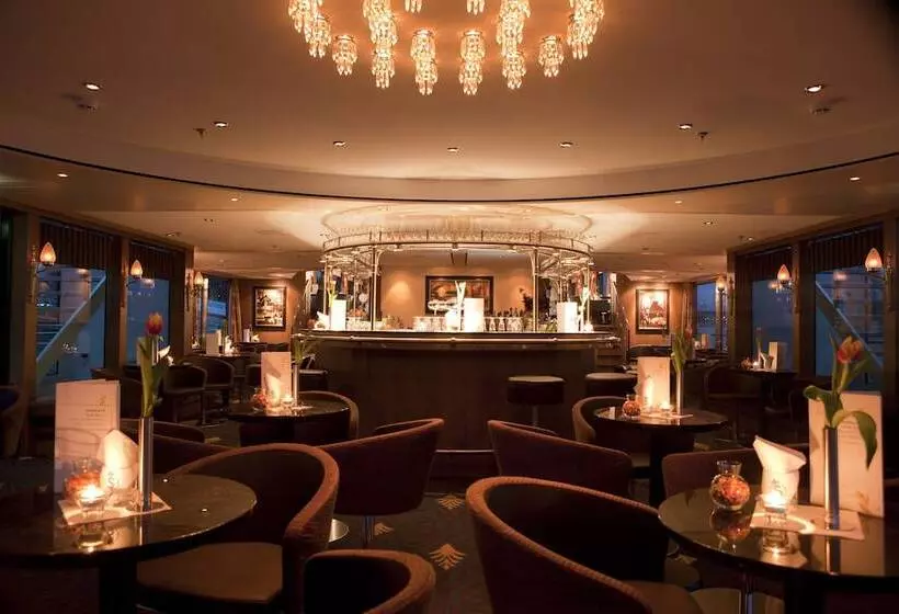 Fotos del hotel Crossgates Ship 4 Star  Altstadtnord  Köln:  5