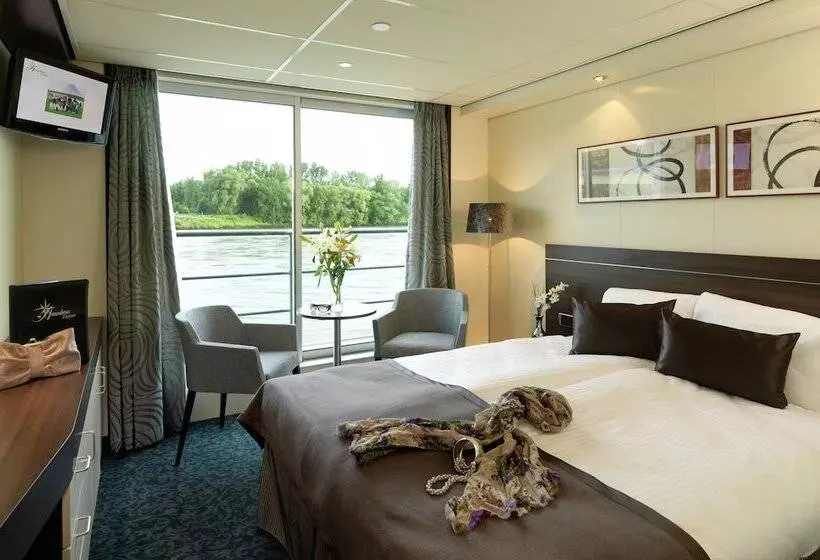 Fotos del hotel Crossgates Ship 4 Star  Altstadtnord  Köln:  7