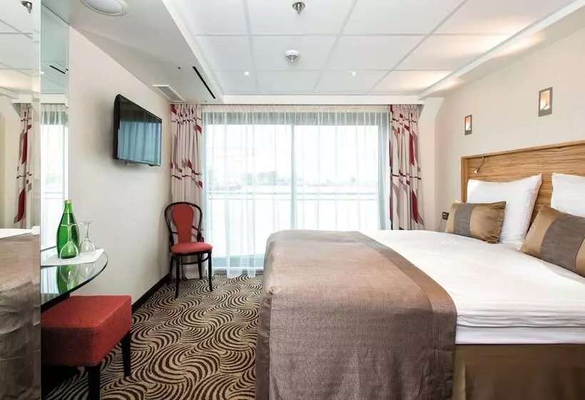 Fotos del hotel Crossgates Ship 4 Star  Altstadtnord  Köln:  11