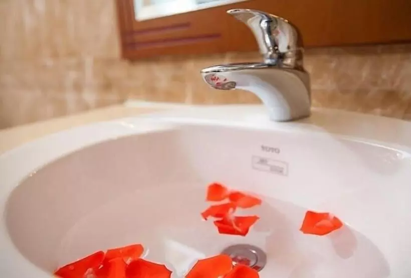 Fotos del hotel First Eden Hotel  Hang Bun:  19