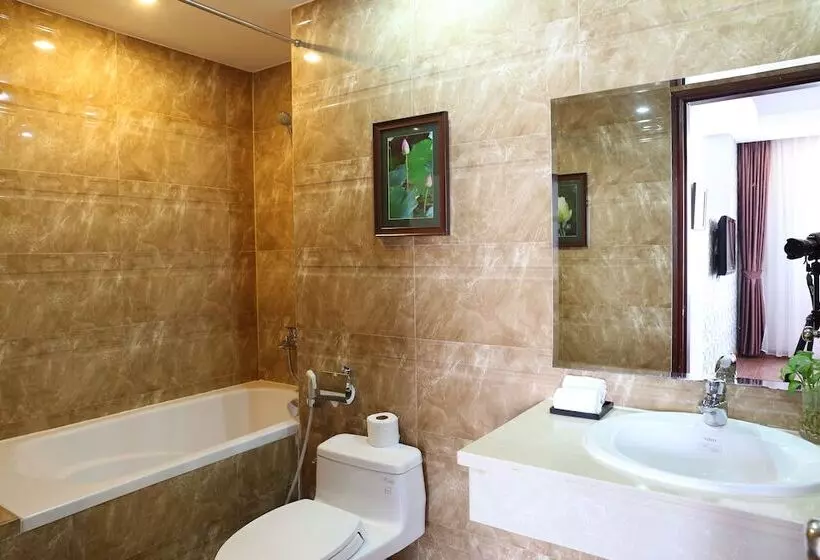 Fotos del hotel First Eden Hotel  Hang Bun:  5