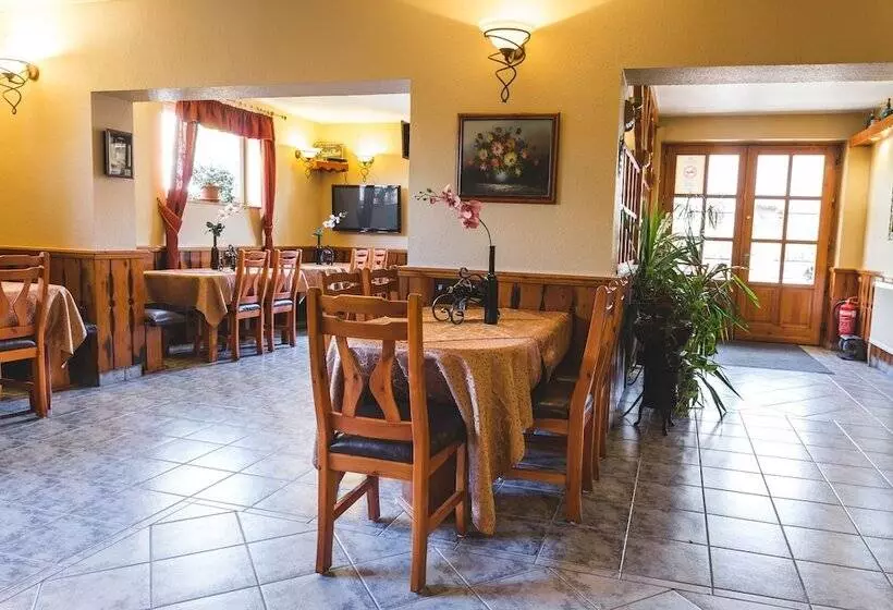 Fotos del hotel Karin:  3