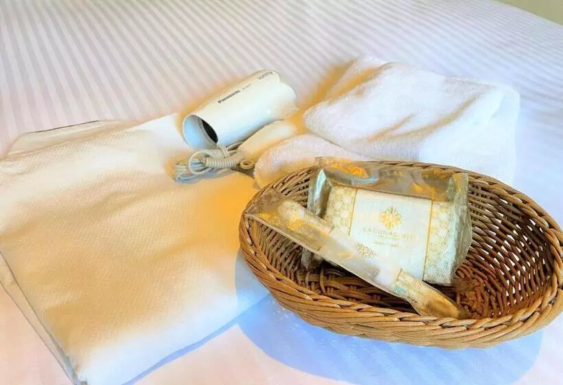 Fotos del hotel Laguna Suite  & Wedding Shinyokohama:  5