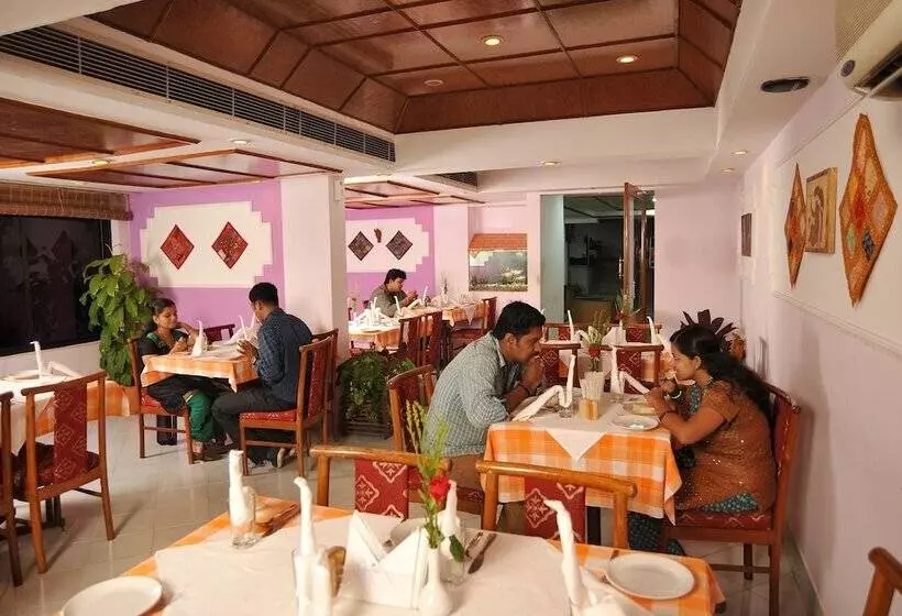 Fotos del hotel Swagath Holiday Resort:  5