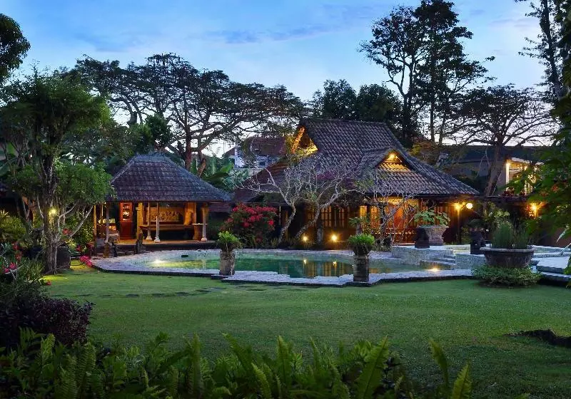 Fotos del hotel Alindra Villa:  11