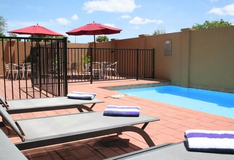 Fotos del hotel Ventura Inn & Suites Hamilton:  2