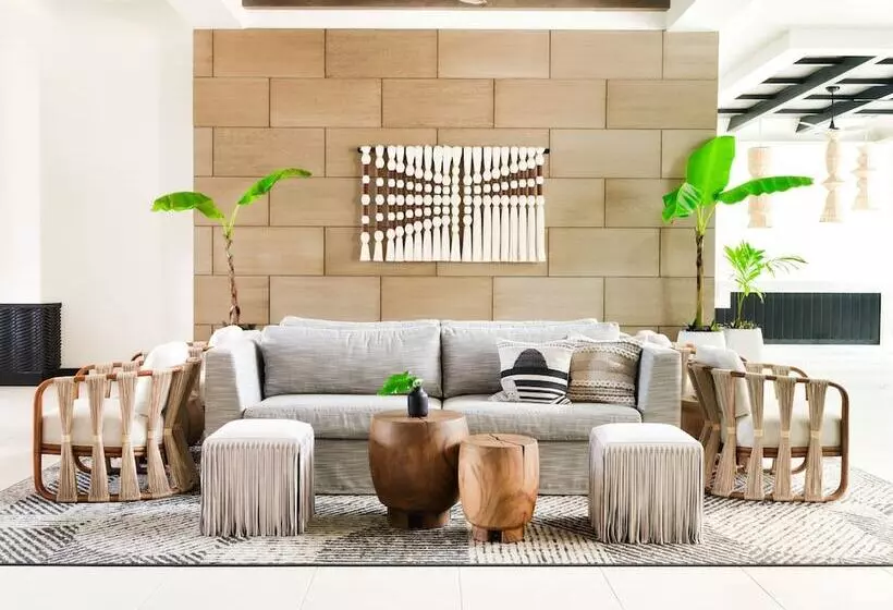 Grand Roatan Caribbean Resort