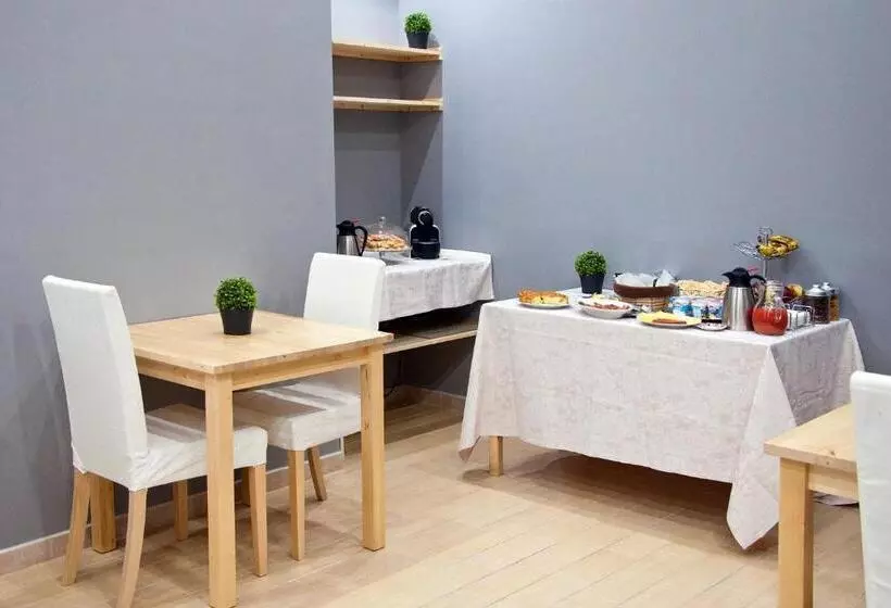 Fotos del hotel Operà:  24