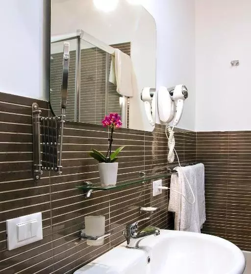 Fotos del hotel Operà:  13