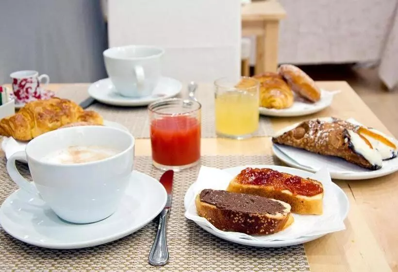 Fotos del hotel Operà:  3