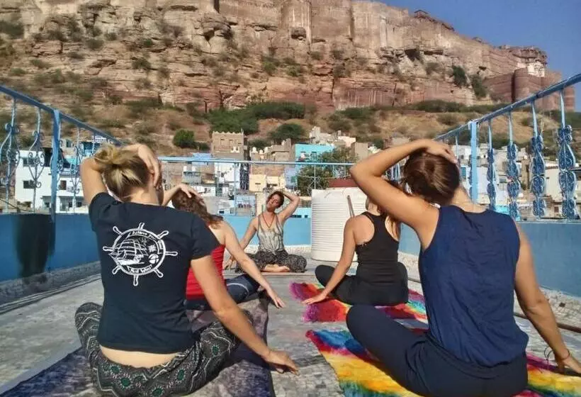 Fotos del hotel Yogis Guest House:  11