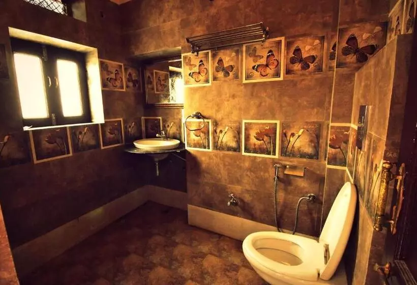 Fotos del hotel Yogis Guest House:  5