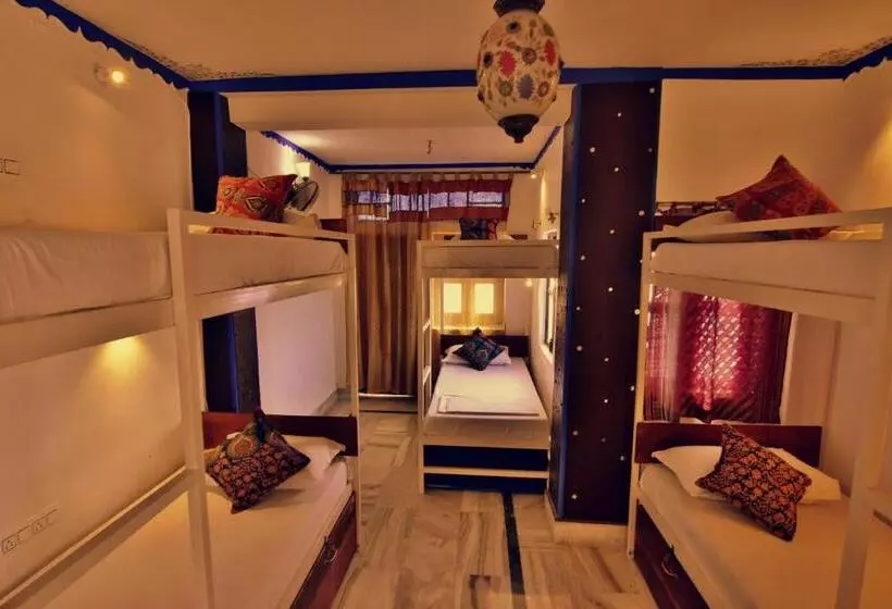 Fotos del hotel Yogis Guest House:  21