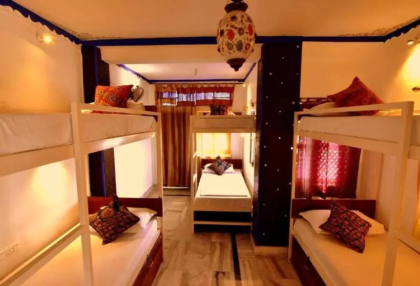 Fotos del hotel Yogis Guest House:  24