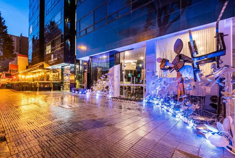 Fotos del hotel Black Tower Premium:  13