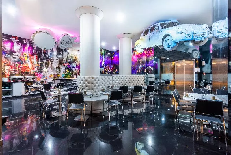 Fotos del hotel Black Tower Premium:  16