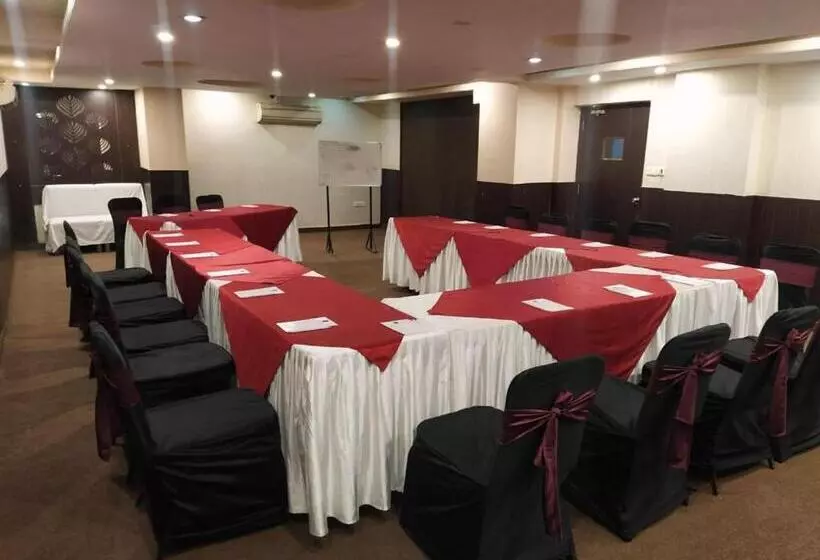 Fotos del hotel Golden Manor:  3