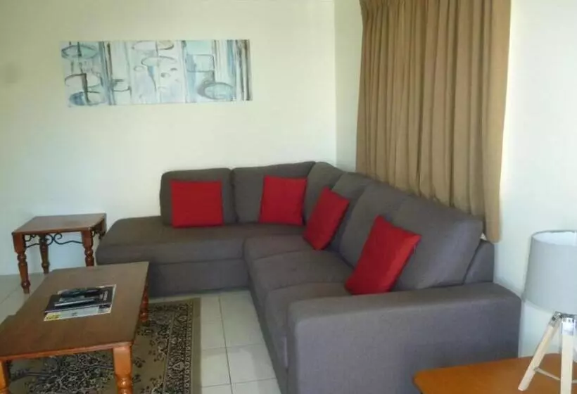 Fotos del hotel Le Lavandou Holiday Apartments:  9
