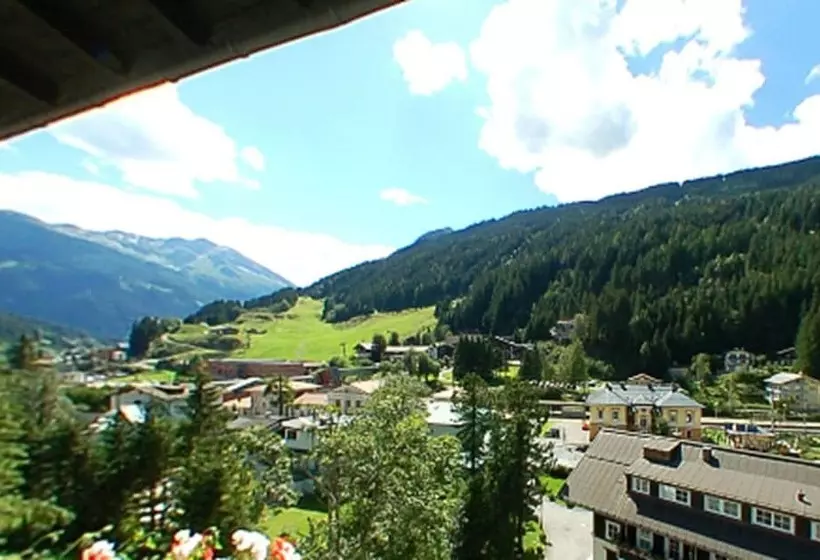 Fotos del hotel Pension St.leonhard:  14