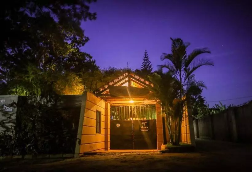 Fotos del hotel Zawadi House Lodge:  2