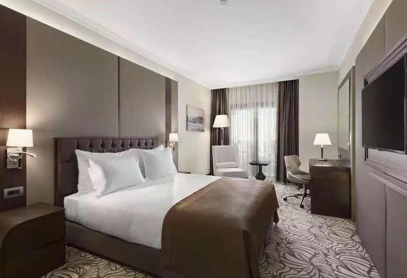 Fotos del hotel Ramada  & Suites By Wyndham Istanbul Merter:  24