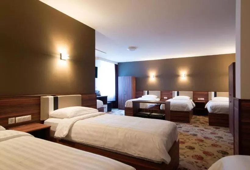 Fotos del hotel King's Court:  2