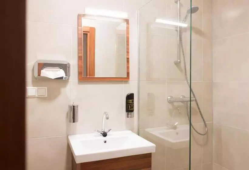 Fotos del hotel King's Court:  8