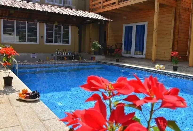 Orabella Villas & Suites