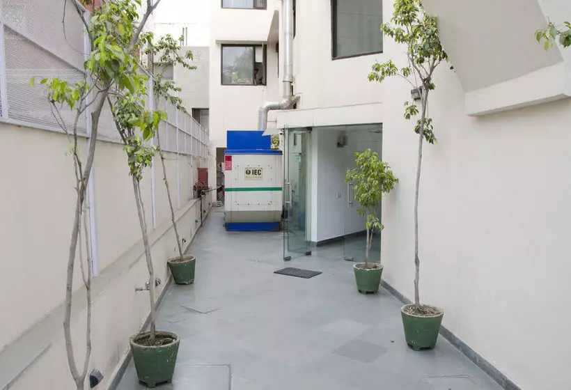 Fotos del hotel Fabhotel Pvr Saket 2:  4