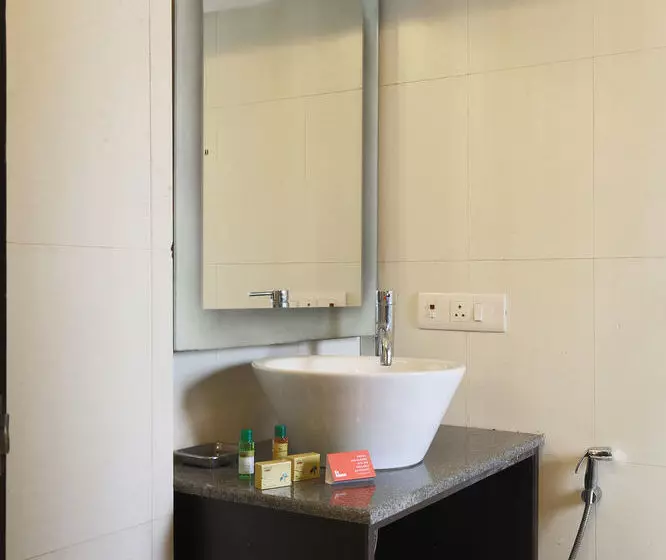 Fotos del hotel Fabhotel Pvr Saket 2:  12