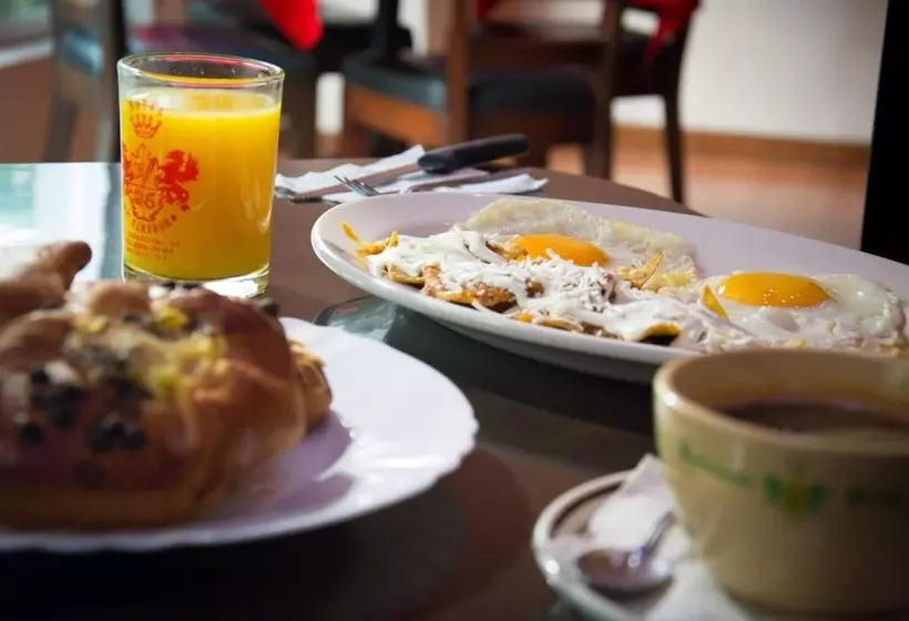 Fotos del hotel El Senador:  5