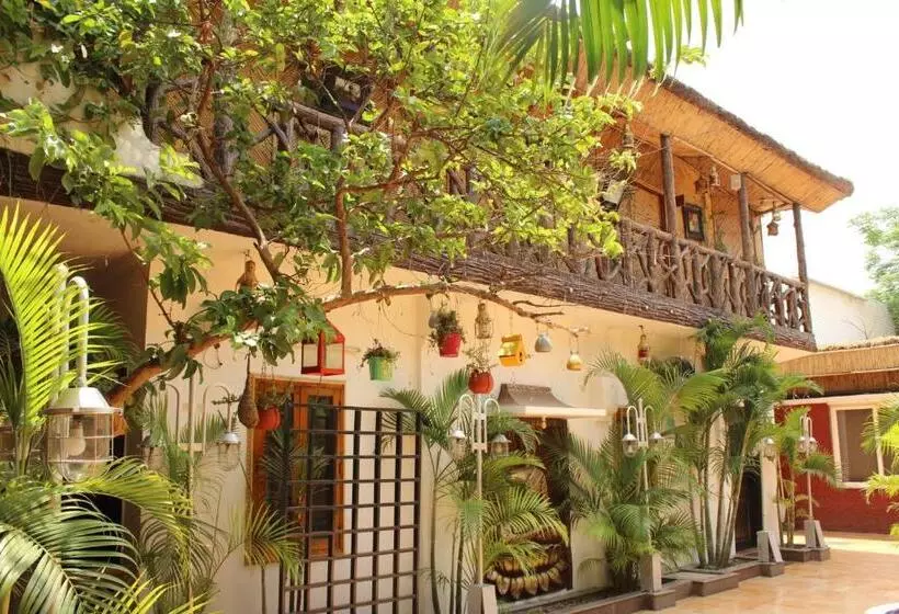 Fotos del hotel Fabhotel Heritage Inn Charbagh:  12