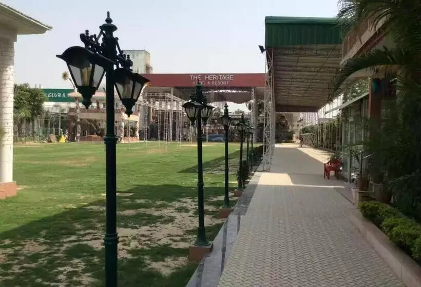 Fotos del hotel Fabhotel Heritage Inn Charbagh:  4