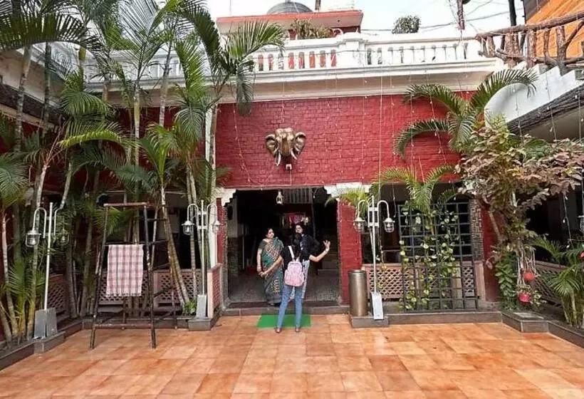 Fotos del hotel Fabhotel Heritage Inn Charbagh:  8