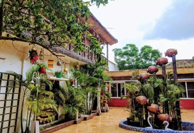 Fotos del hotel Fabhotel Heritage Inn Charbagh:  14