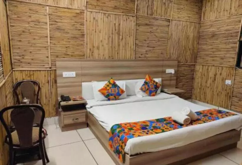 Fotos del hotel Fabhotel Heritage Inn Charbagh:  21