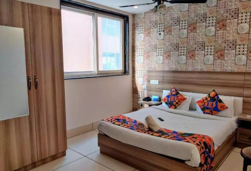 Fotos del hotel Fabhotel Heritage Inn Charbagh:  15