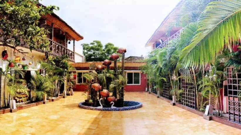 Fotos del hotel Fabhotel Heritage Inn Charbagh:  18