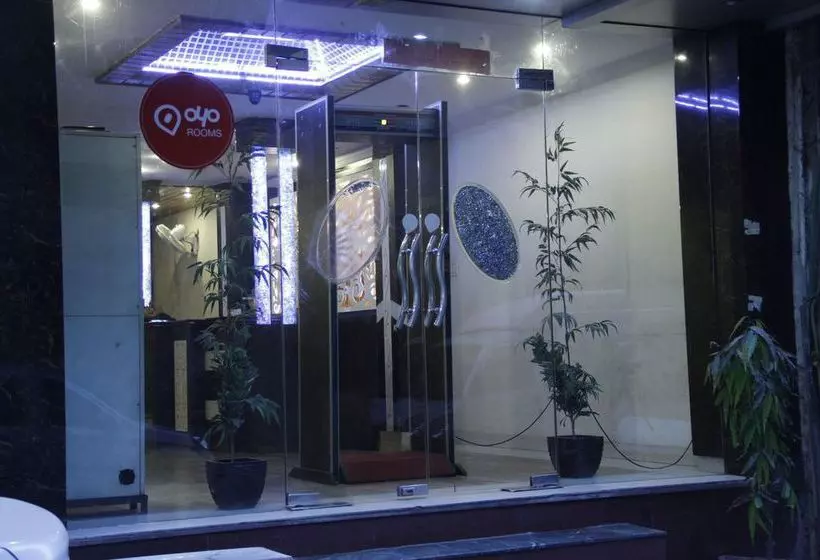 Fotos del hotel Oyo Rooms Gaffar Market 1:  6