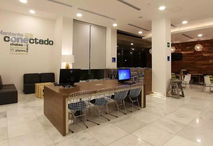 Fotos del hotel One Villahermosa 2000:  18