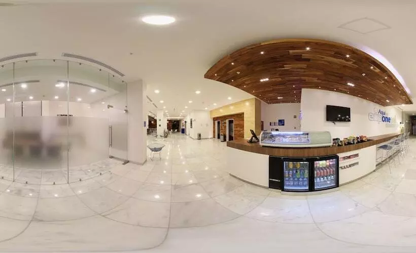 Fotos del hotel One Villahermosa 2000:  3