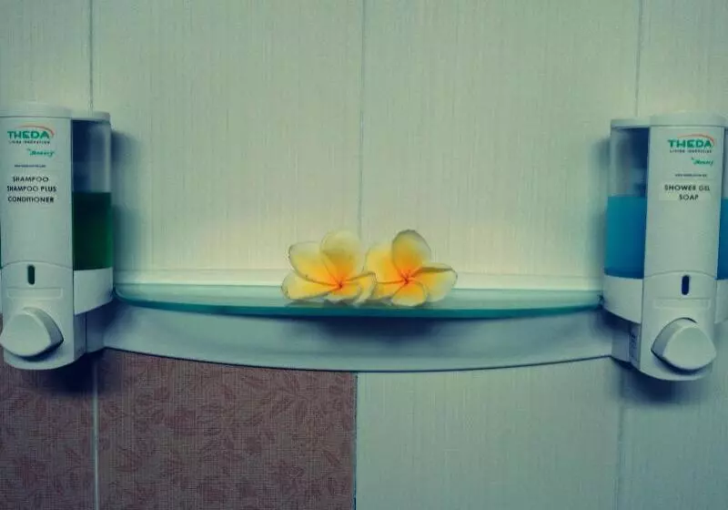 Fotos del hotel Agus Beach Inn:  2