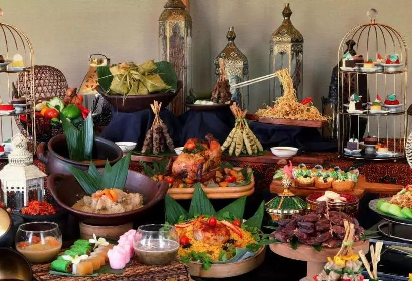 Fotos del hotel Holiday Inn & Suites Jakarta Gajah Mada, An Ihg:  5